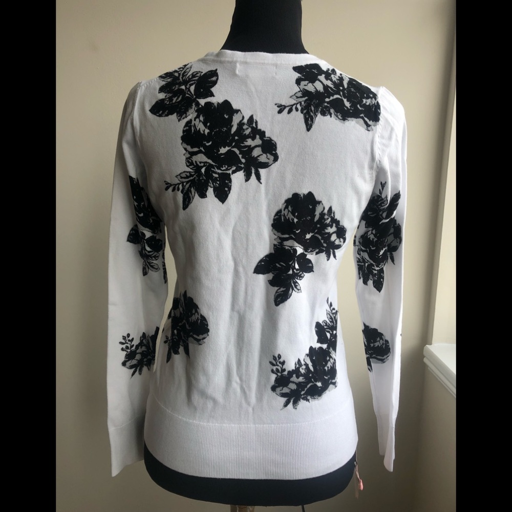 Floral button up - Picture 3 of 3